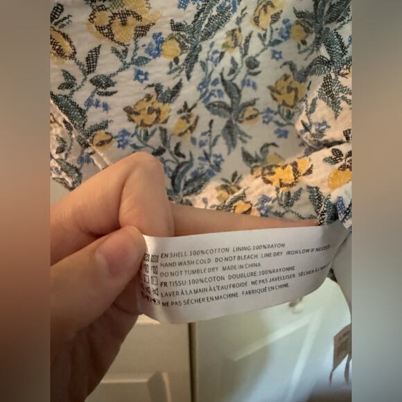 En Saison Maeve Floral One Shoulder Puff Sleeve Top Crop Top Blouse Size Large - Picture 7 of 8